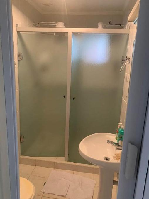 Apartamento 2 Quartos A 5 Minutos A Pe Da Praia Da Enseada Guarujá Dış mekan fotoğraf
